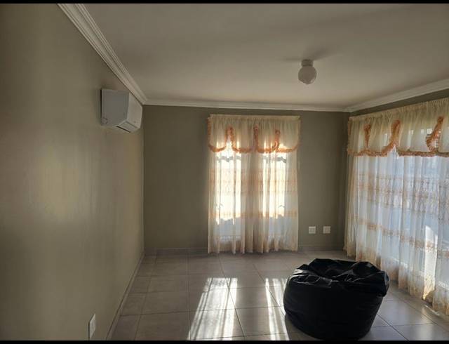 3 BEDROOM PROPERTY TO RENT IN ZAMDELA